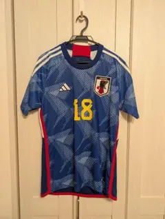【ドイツ製】日本代表 ユニフォーム 2008-2009 鈴木啓太 13番 M ドイツ製】日本代表 ユニフォーム 2008-2009 鈴木啓太 13番 M - メルカリ