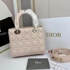 Dior Lady Dior バッグ ピンク