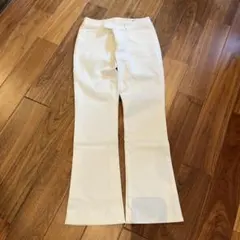 【クイーンズコート】白　長ズボン　パンツ　Sサイズ　日本製のサムネイル