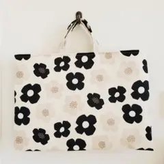 ブラックお花が可愛い絵本バッグ♡レッスンバッグ♡入園♡入学♡女の子