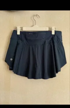 Lululemon ネイビー スカート フレアデザイン