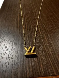 ルイ・ヴィトン GO-14 LVツイスト ネックレス ジュエリー - メルカリ