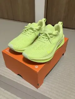 【新品、タグ付き】Nike スニーカー 蛍光イエロー