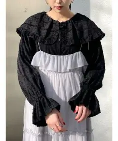 美品。merry jenny twinkleフリルカラーブラウス ブラック