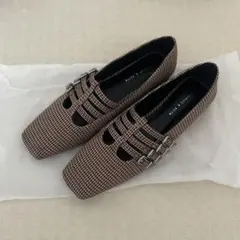 【値下げ】Charles & KEITH バックルド メリージェーンフラット