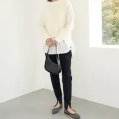 新品タグ付き✨UNFILO ジョグパンツ　ストレッチ　リラックス　裏起毛　黒のサムネイル