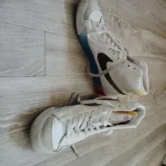 Nike ハイカットスニーカー ホワイト/マルチカラー