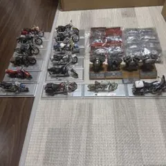 Harley-Davidson ミニチュア 12台セット ディスプレイケース付 - メルカリ