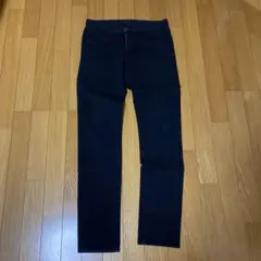 ユニクロメンズ黒スキニーデニム
