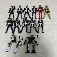 日本未発売 中国版仮面ライダー 鎧甲勇士12体 可動フィギュア blokees 