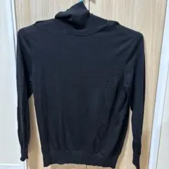 UNIQLO メリノタートルネックセーター