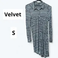 【ベルベット】 幾何学模様 長袖 ワンピース 白黒 Sサイズ レーヨン100%