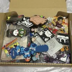 원피스 ドラゴンボール キーホルダー アクリル 缶バッジ まとめ
