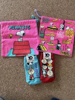PEANUTS スヌーピー ソックスと巾着袋セット