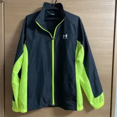 アンダーアーマーウインドブレーカー　YXL