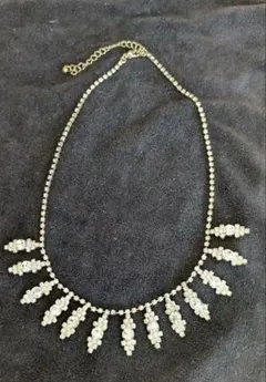 ビンテージ風クリスタルネックレス