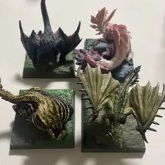 モンスターハンター　フィギュア　4種セット　モンスターコレクションギャラリーのサムネイル