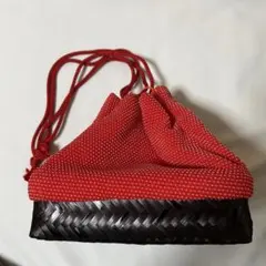 赤い巾着型和装用バッグ