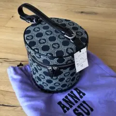 アナスイ　バニティ　モノグラム　ロゴ