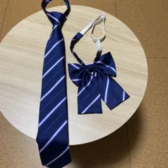 ネイビーと青のストライプリボンネクタイセット