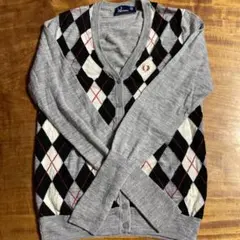 フレッドペリー FRED PERRY 刺繍ロゴ アーガイル柄 カーディガン