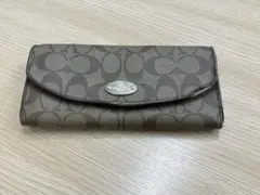 COACH ロゴ入り ブラウン 長財布