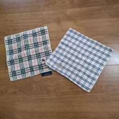 BURBERRYチェック柄タオルハンカチ2枚セット