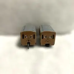 カプセルプラレール 機関車トーマス アニーとクララベル ガチャガチャ