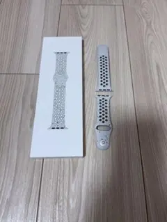 美品 Nike Apple Watch 40mmケース用ベールドグレー S/M