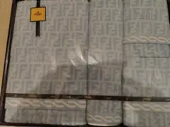 FENDI フェンディ バスタオル ギフトセット - メルカリ