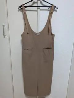 ベージュ キャミワンピース 調整可能ストラップ