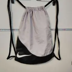 BZ鞄 Nike ナップザック 高さ41cm 幅32cm