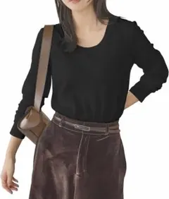 ネック細リブ長袖Tシャツ