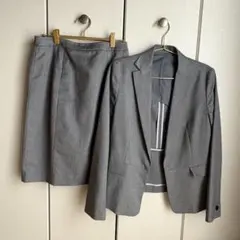 グレー スカートスーツ タイトスカート