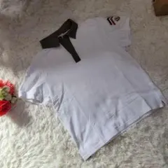 MONCLER　モンクレール　ホワイト×カーキ　ポロシャツ　半袖　Tシャツ　ロゴ