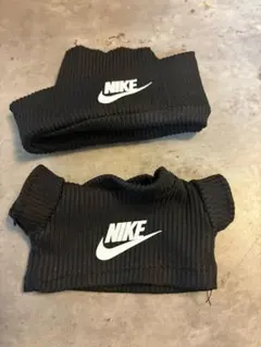 NIKE ブラック ラブブ洋服