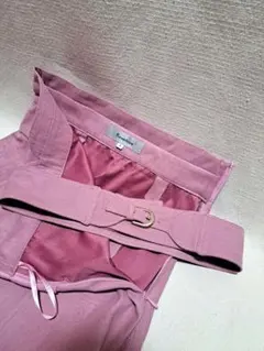 ピンク ベルト付 スカートのサムネイル