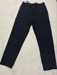 Right-on ストレッチテーパードパンツ 黒 Sサイズ