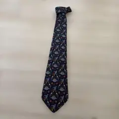 Salvatore Ferragamo ネクタイ ネイビー柄　クリーニング済み
