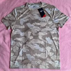 新品♦値下げしました♦✨リーボック♦トレインモーション　カモテック　半袖Ｔシャツ