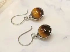 イエロータイガーアイピアス316L