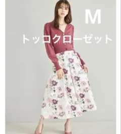 トッコクローゼット　フレアスカート　大柄　花柄　バックレースリボンのサムネイル