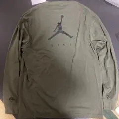 NIKE タグ付き　バックロゴロンＴ