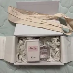 ミスディオール　ブルーミングブーケ