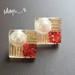 パールとビーズのスクエアピアス