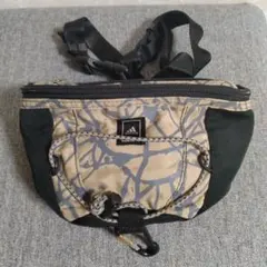 ★adidas★　アディダス　ボディバッグ　ウエストバッグ　ウエストポーチ