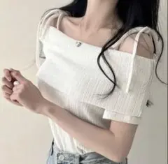 オフショルダーリボンリブ編みホワイトトップス 試着のみ