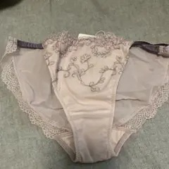 Item thumbnail for item 0b92e3af-6ff5-43b4-ba77-d2c09e485c56