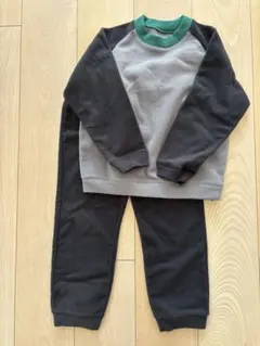 UNIQLOフリースパジャマ　キッズ　120サイズ