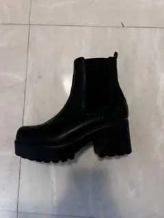 黒 サイドゴアブーツ 高ヒール